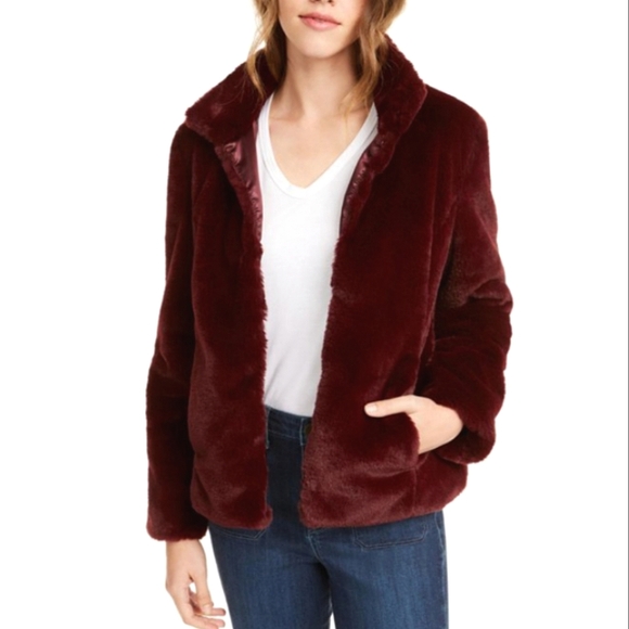 Maison Jules Jackets & Blazers - ✨Maison Jules faux fur jacket